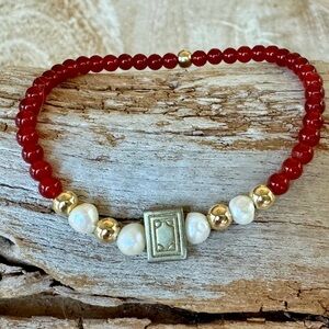 Mahjong bracelet- 3 mm carnelian beads with non tarnish brass mahjong tile bead